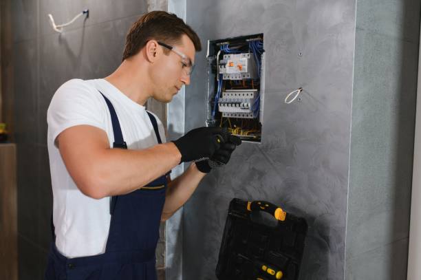 Best Emergency Electrical Repair  in Moore, OK
