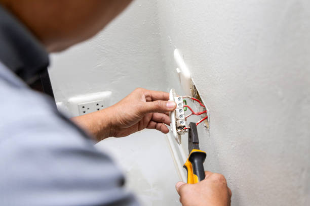  Moore, OK Electrician Pros